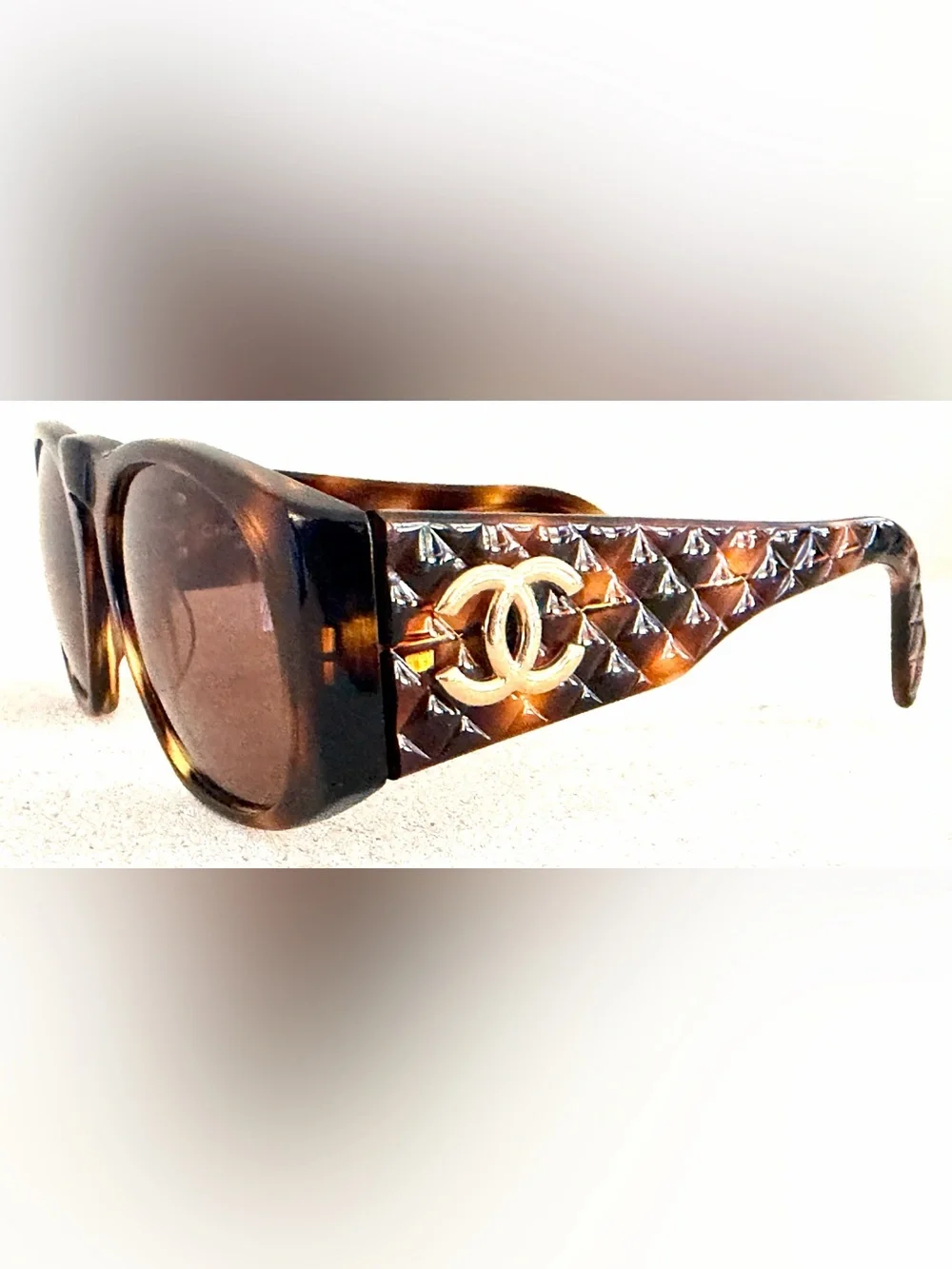 CHANEL authentic tortoise